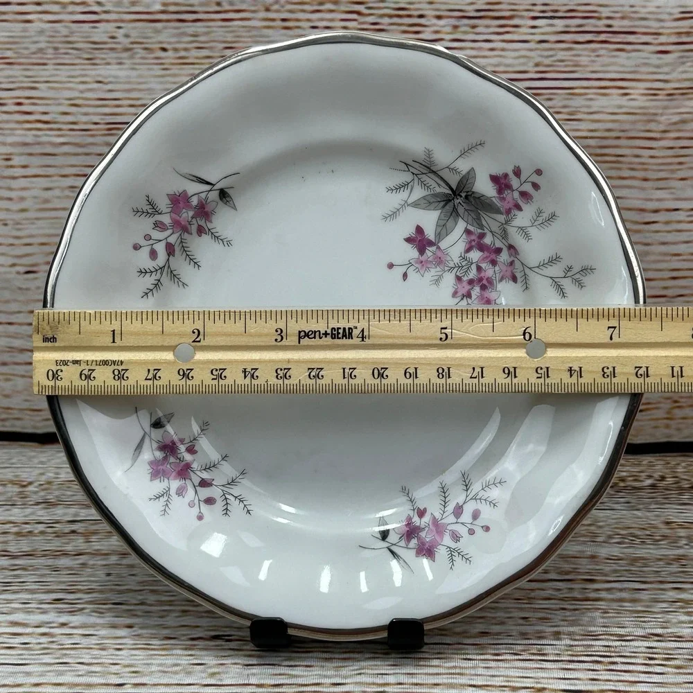 Favolina Karolina Jarolina Porcelain Salad Plate 3879 Floral‎ Silver Scalloped 7